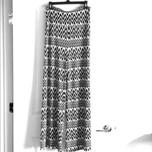 Palazzo Pants! Black and White. Size Med